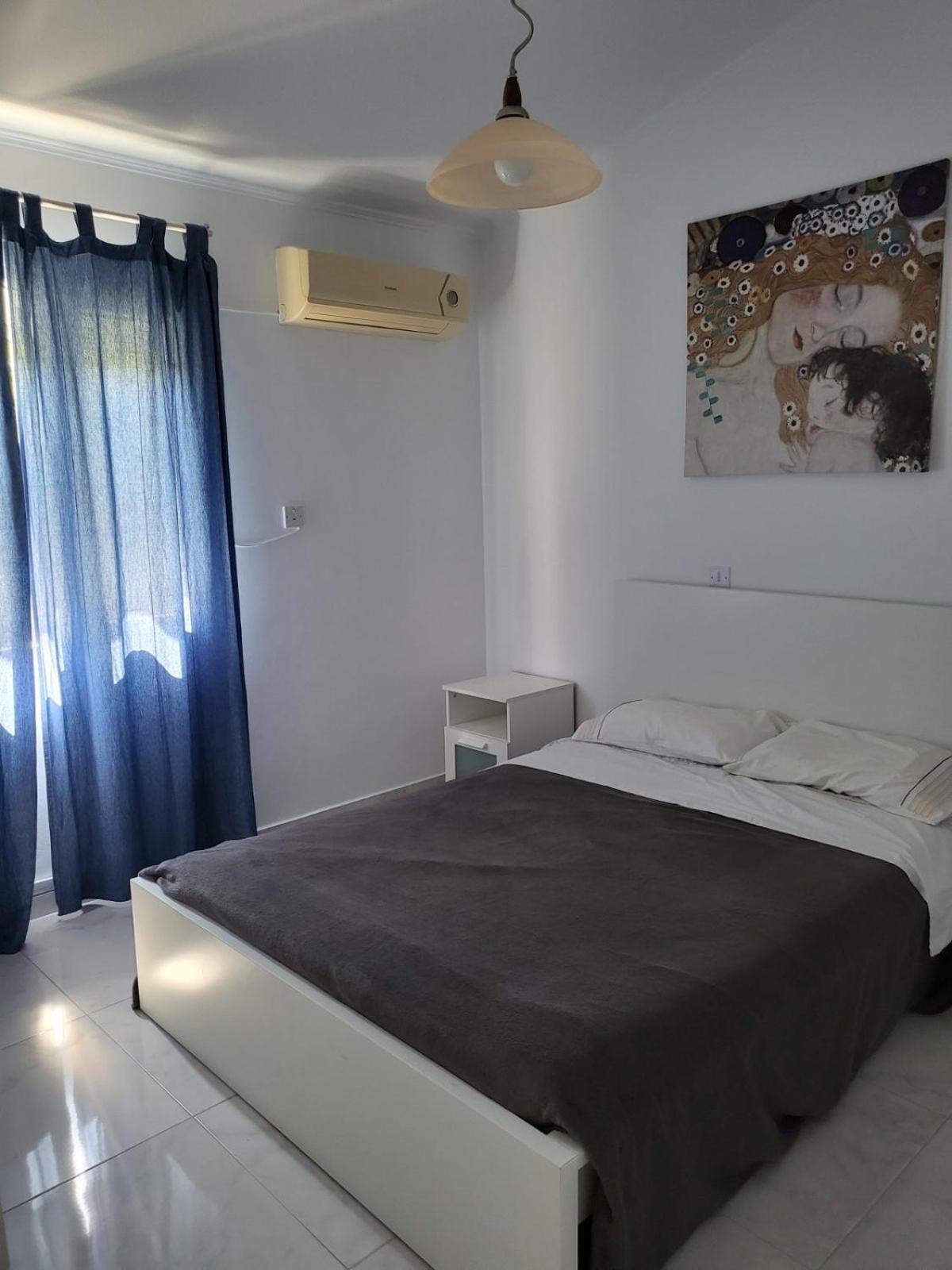 Villa Neyla Four Bedroom Coral Bay Beach Front Екстериор снимка