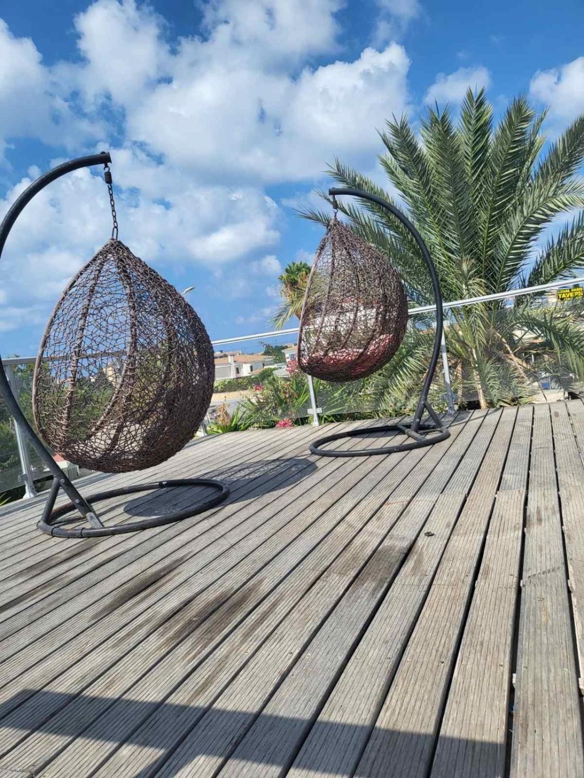 Villa Neyla Four Bedroom Coral Bay Beach Front Екстериор снимка